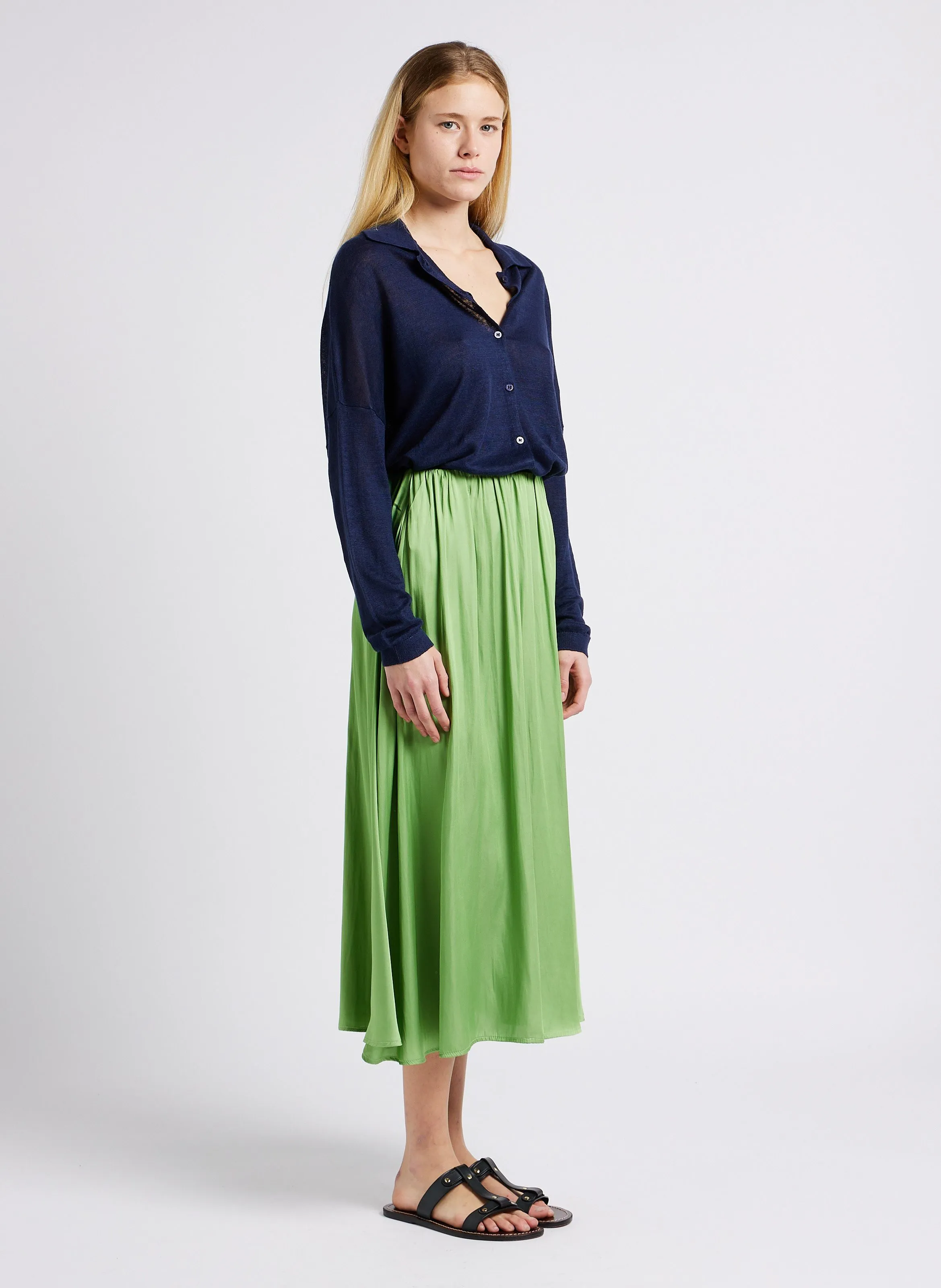 SEE U SOON Falda midi vaporosa satinada en verde